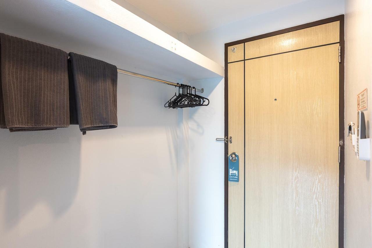 Хостел Minimal House Patong (Adults Only) Екстер'єр фото