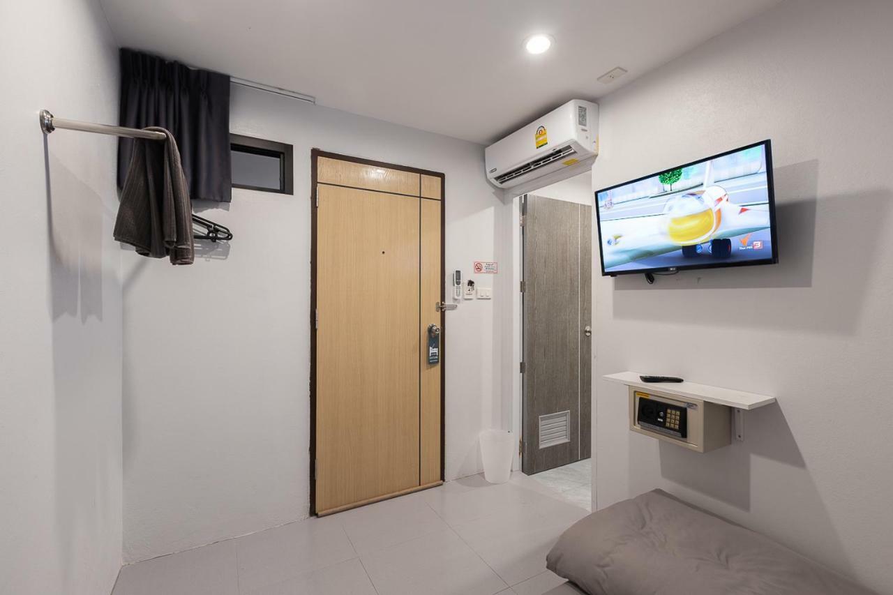Хостел Minimal House Patong (Adults Only) Екстер'єр фото