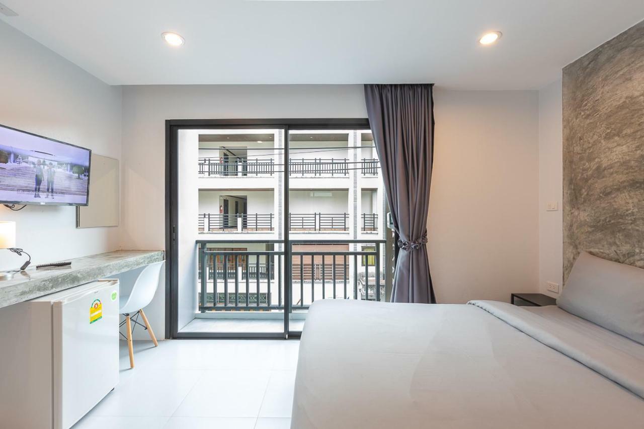 Хостел Minimal House Patong (Adults Only) Екстер'єр фото