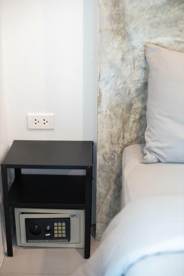 Хостел Minimal House Patong (Adults Only) Екстер'єр фото