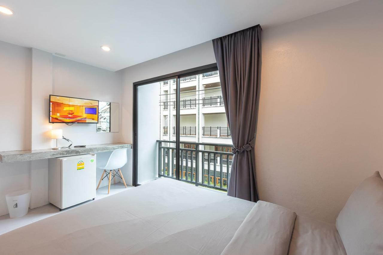 Хостел Minimal House Patong (Adults Only) Екстер'єр фото