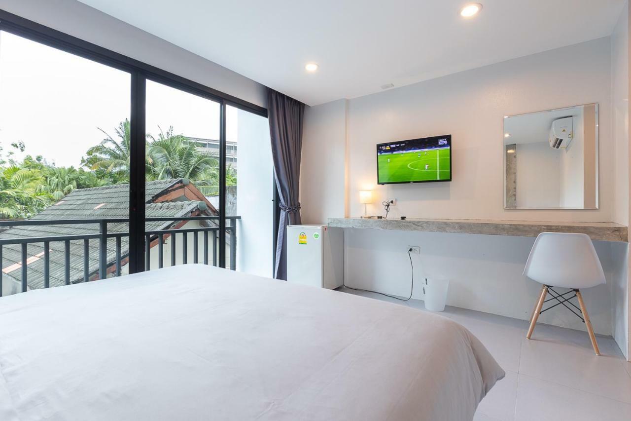 Хостел Minimal House Patong (Adults Only) Екстер'єр фото